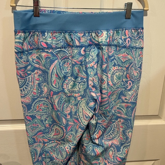 Lilly Pulitzer luxletic run around pant in Zanzibar blue fish kiss size Medium - Picture 4 of 8